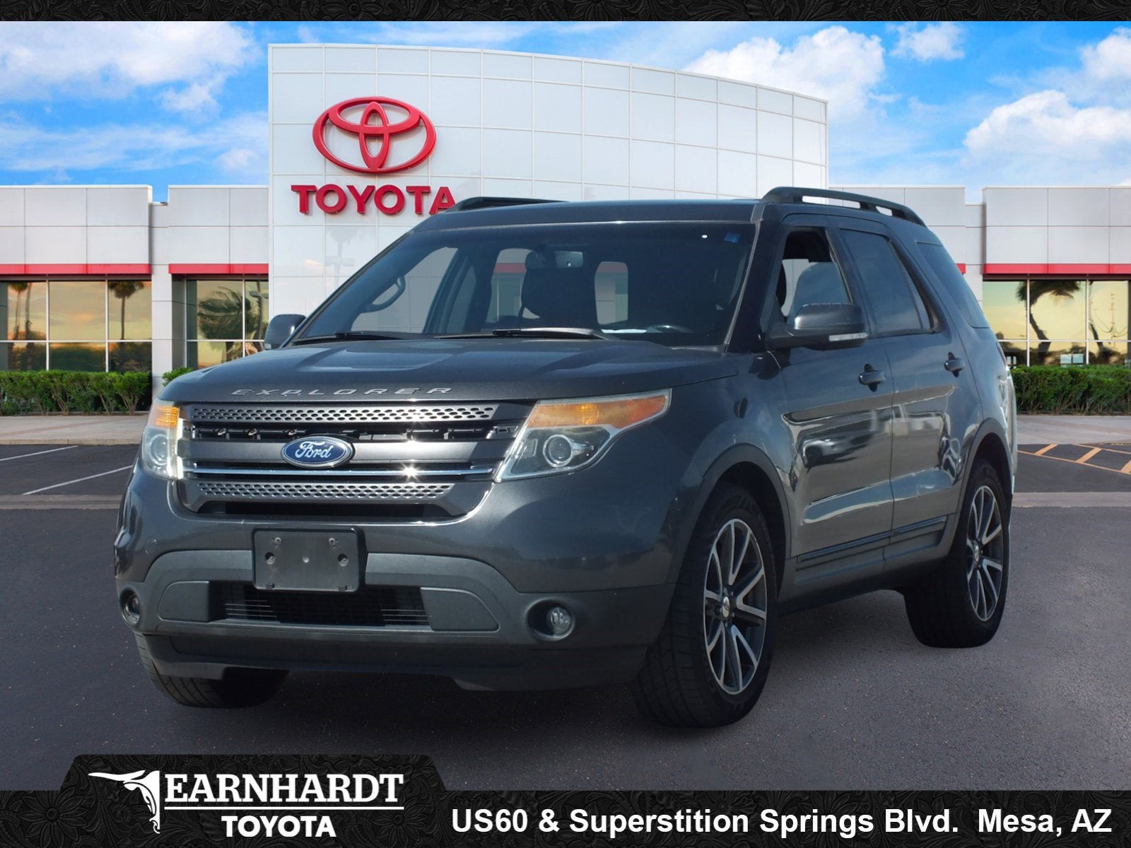2015 Ford Explorer XLT FWD *ROOMY!*