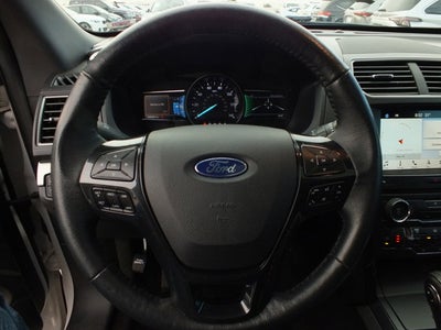 2018 Ford Explorer XLT AWD *CLEAN CARFAX!*