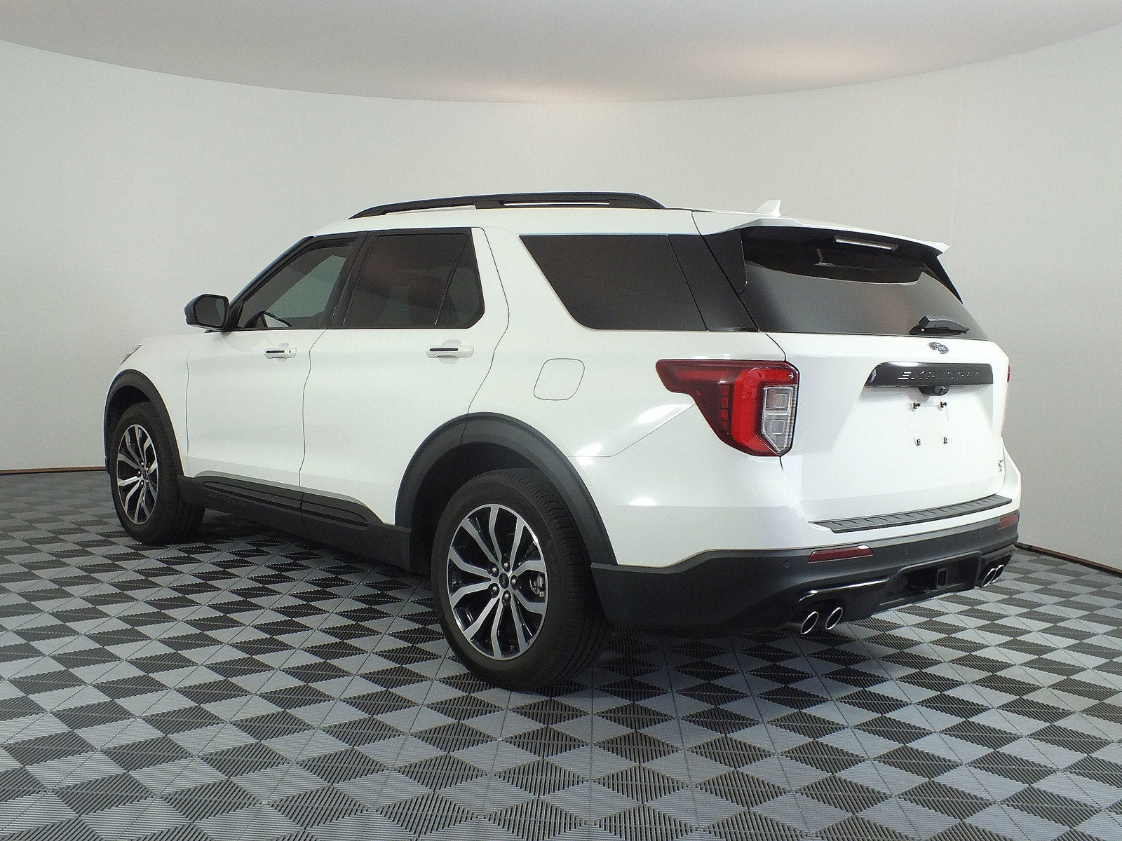 2022 Ford Explorer ST AWD *1-OWNER*