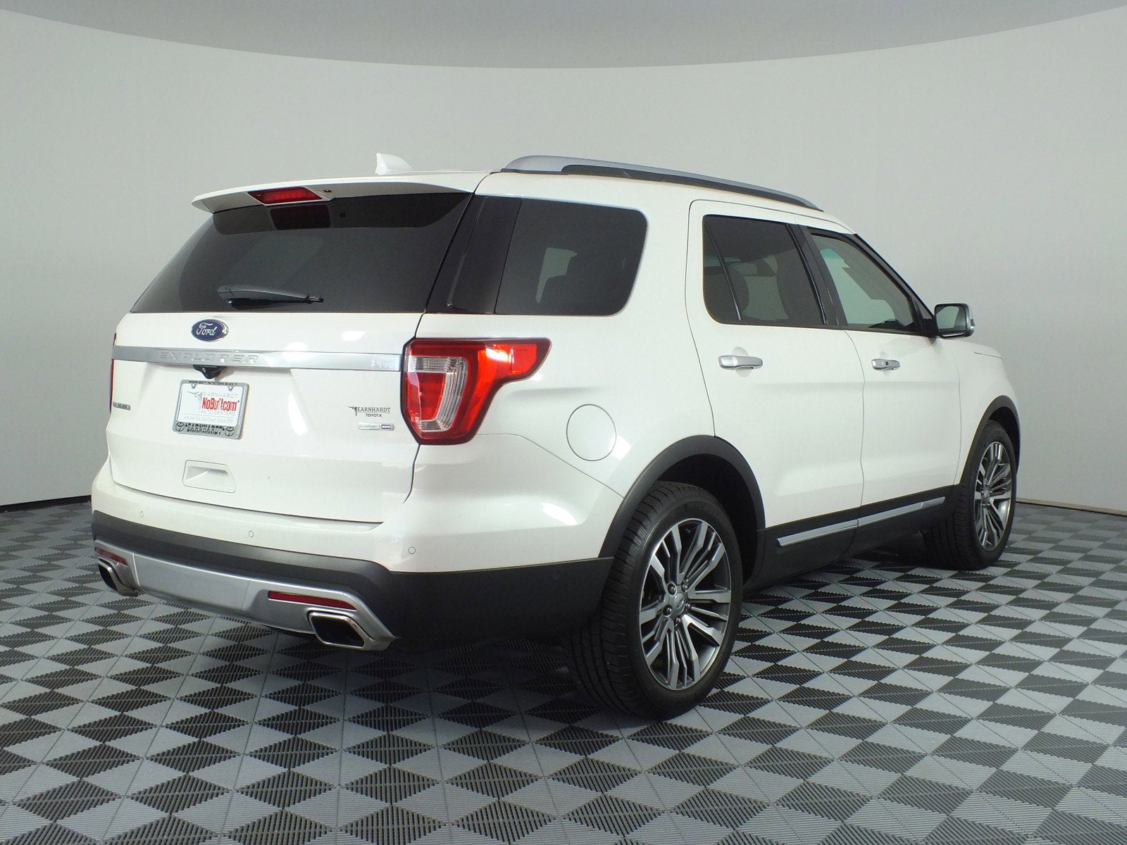 2017 Ford Explorer Platinum 4WD *CLEAN CARFAX! RUNS STRONG!*
