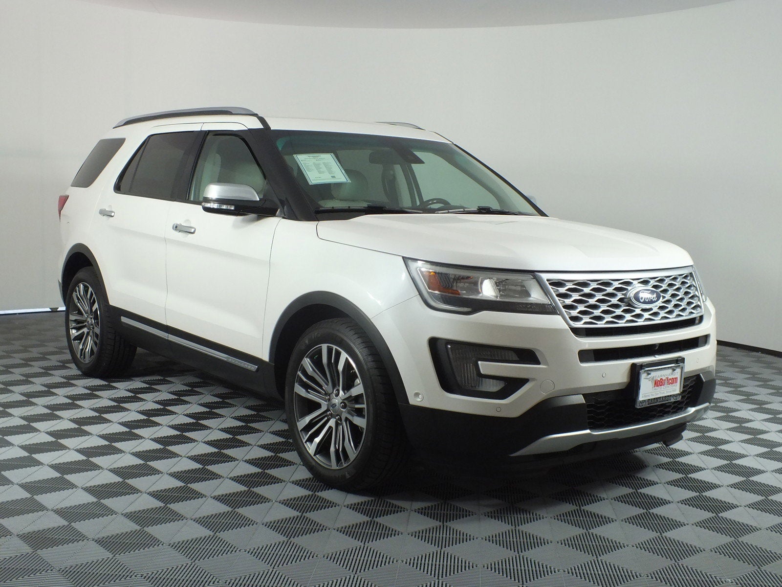 2017 Ford Explorer Platinum 4WD *CLEAN CARFAX! RUNS STRONG!*