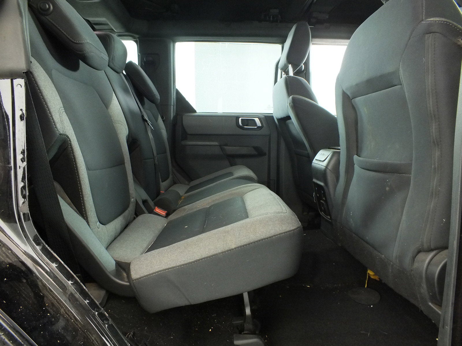 2023 Ford Bronco Base 4WD *CLEAN CARFAX! ONLY 45K MILES!*