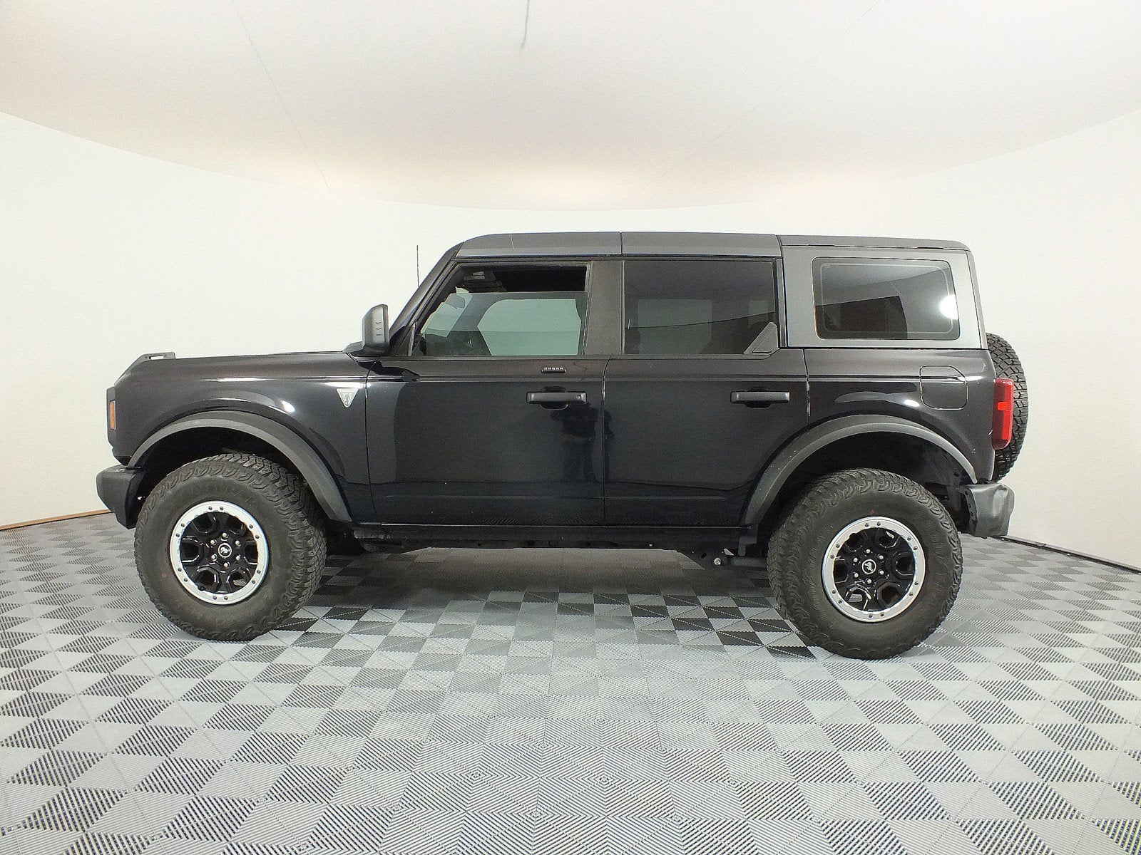 2023 Ford Bronco Base 4WD *CLEAN CARFAX! ONLY 45K MILES!*