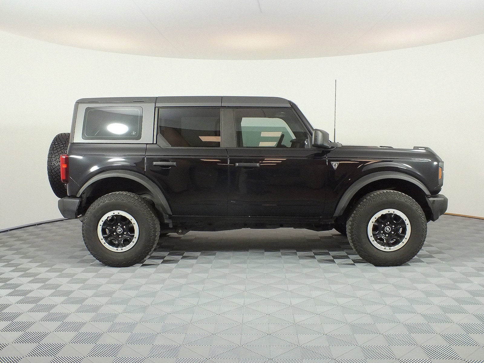 2023 Ford Bronco Base 4WD *CLEAN CARFAX! ONLY 45K MILES!*