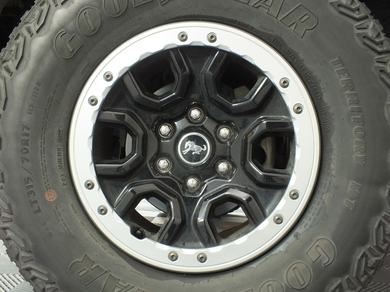 2023 Ford Bronco Base 4WD *CLEAN CARFAX! ONLY 45K MILES!*