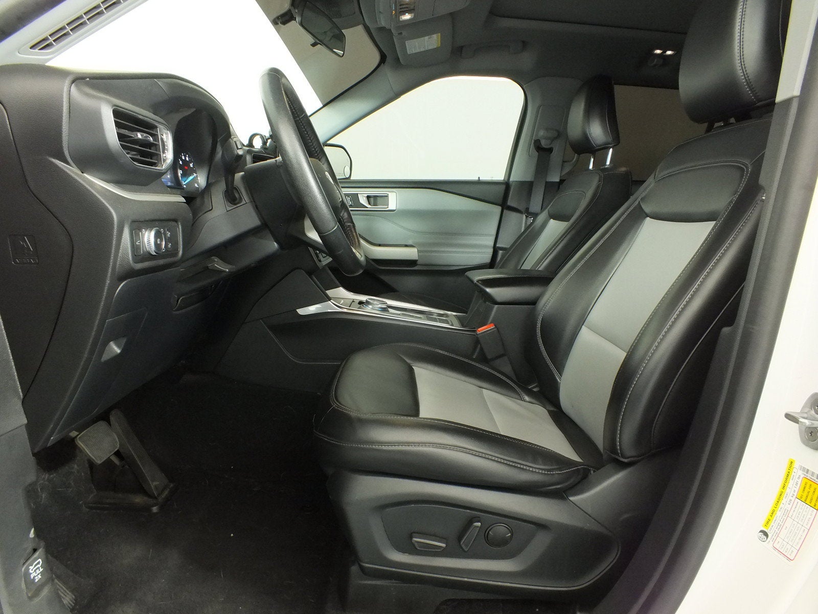 2022 Ford Explorer XLT *1-OWNER*