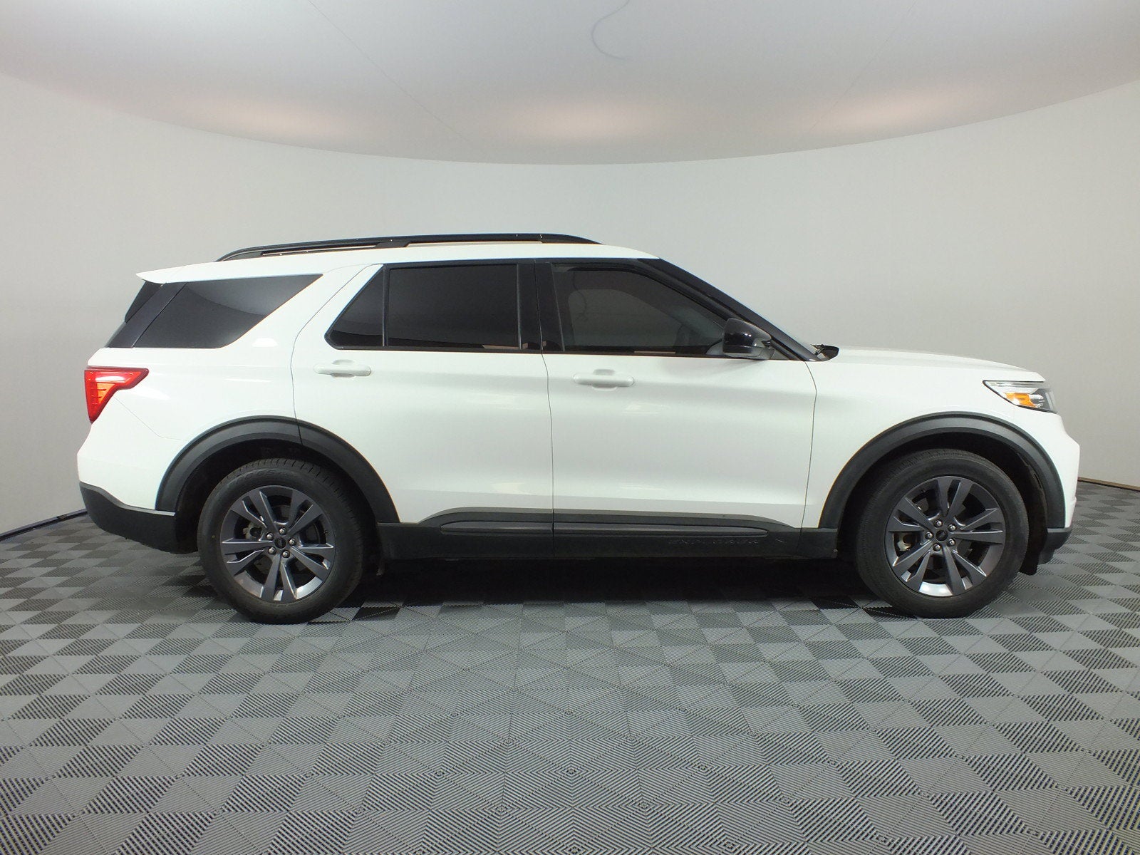 2022 Ford Explorer XLT *1-OWNER*
