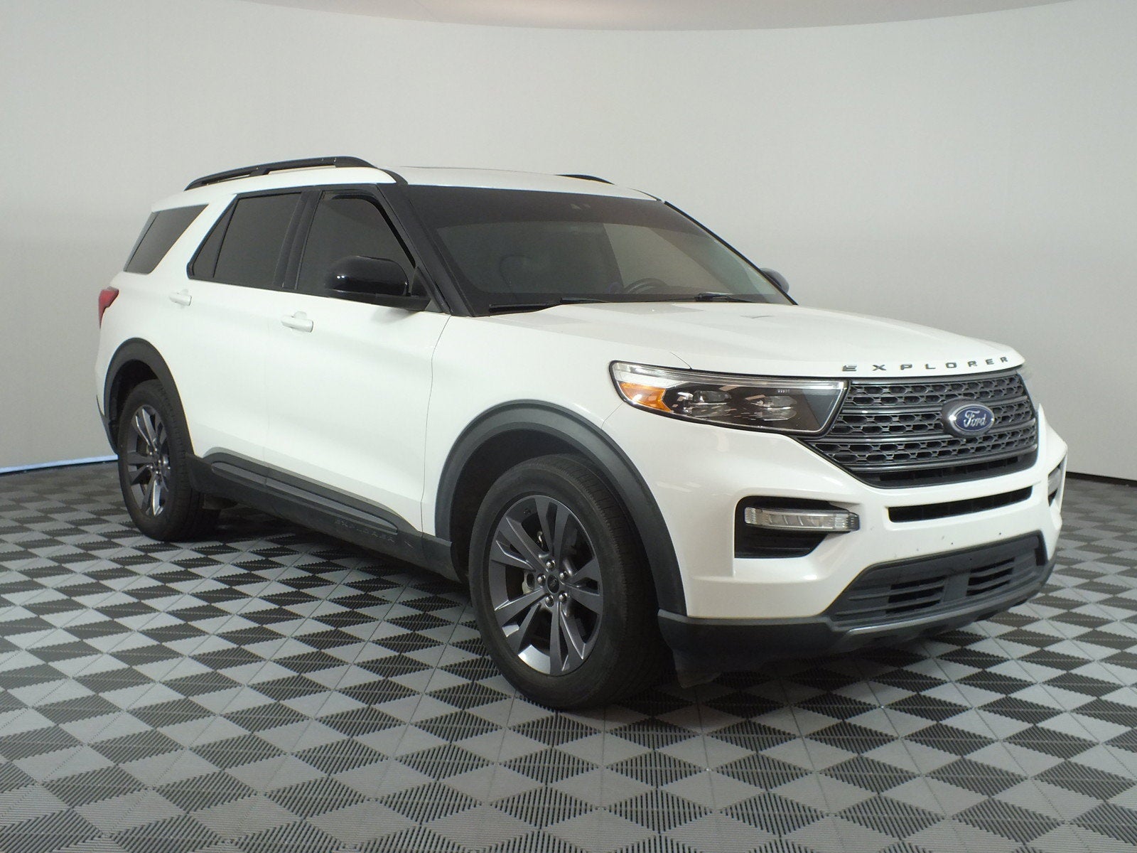 2022 Ford Explorer XLT *1-OWNER*