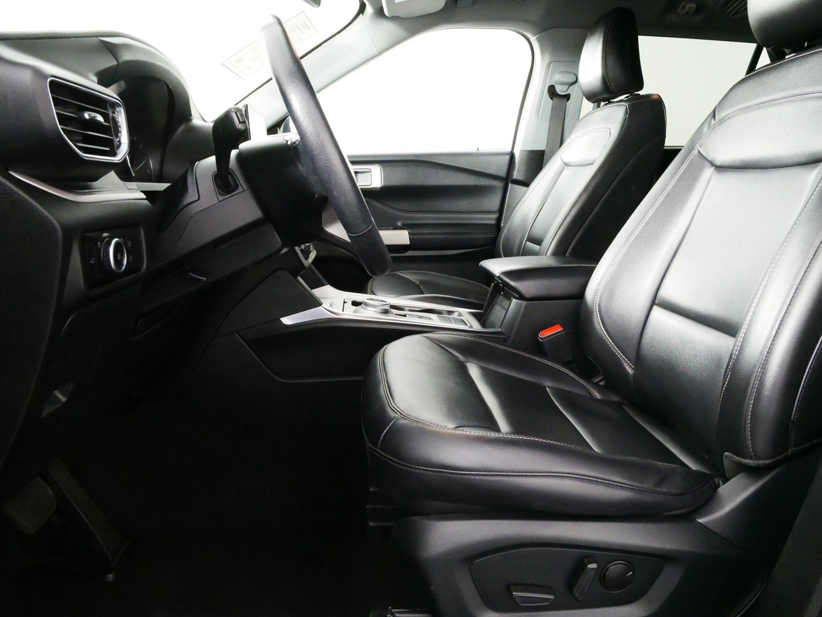 2023 Ford Explorer XLT RWD *1-OWNER, CLEAN CARFAX!*