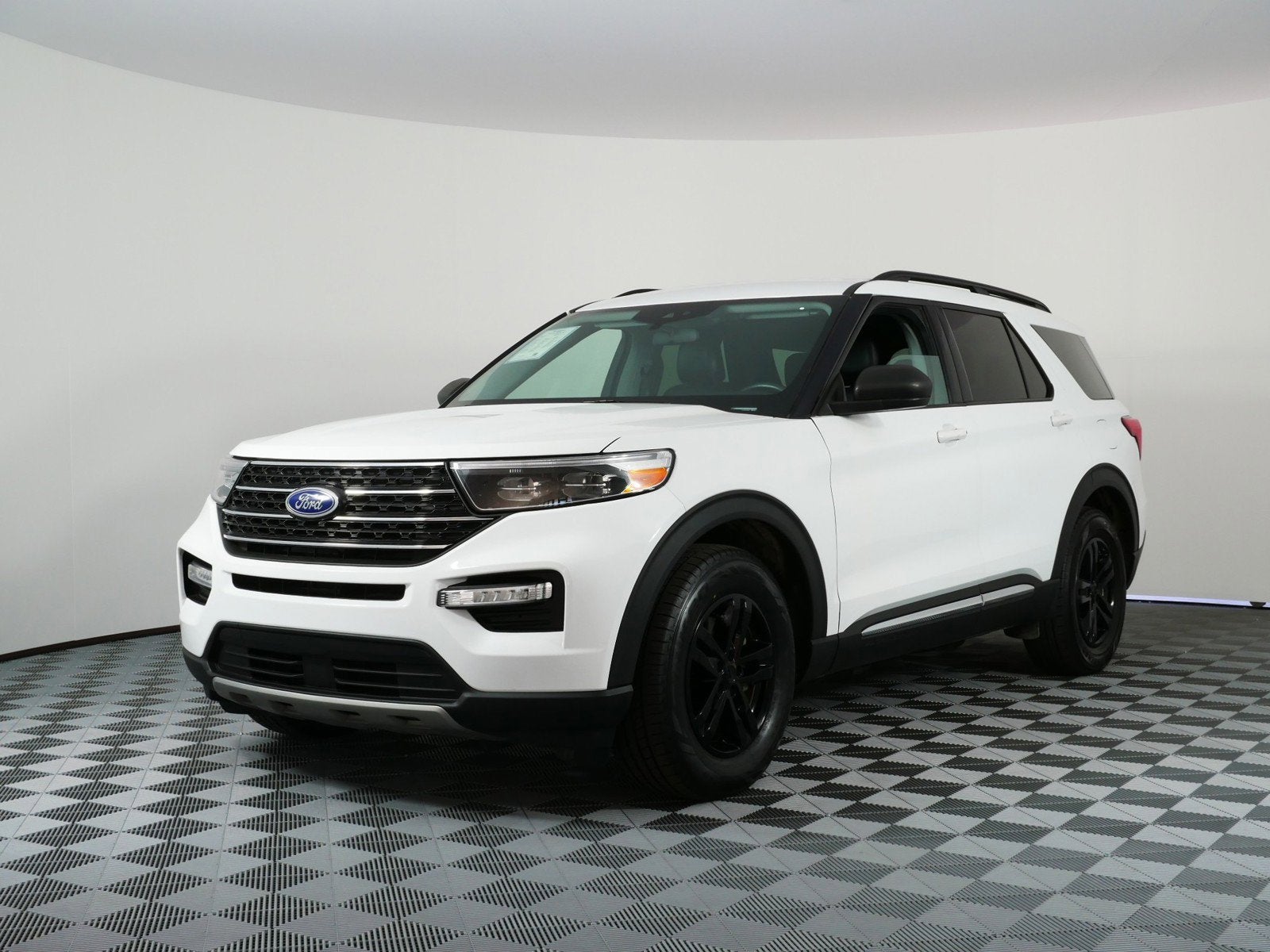 2023 Ford Explorer XLT RWD *1-OWNER, CLEAN CARFAX!*