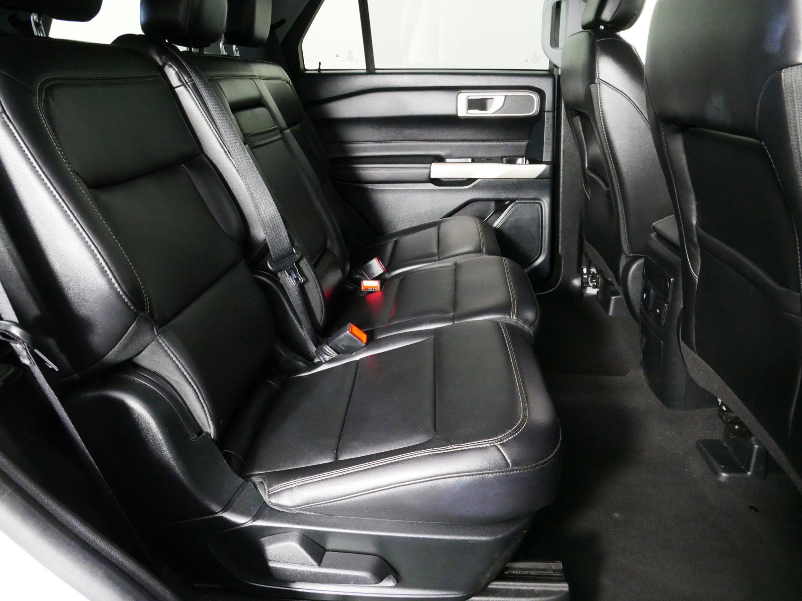 2023 Ford Explorer XLT RWD *1-OWNER, CLEAN CARFAX!*