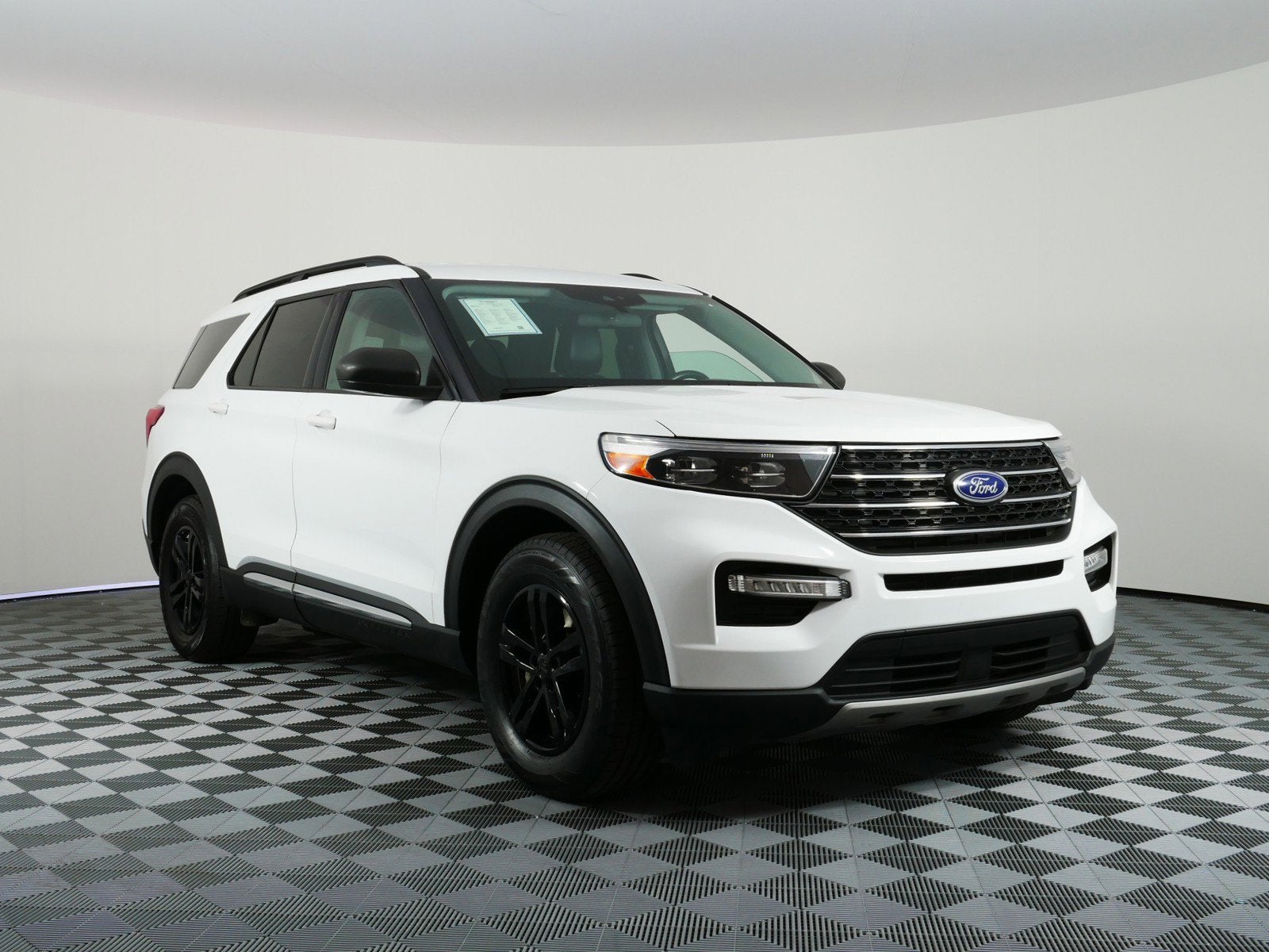 2023 Ford Explorer XLT RWD *1-OWNER, CLEAN CARFAX!*
