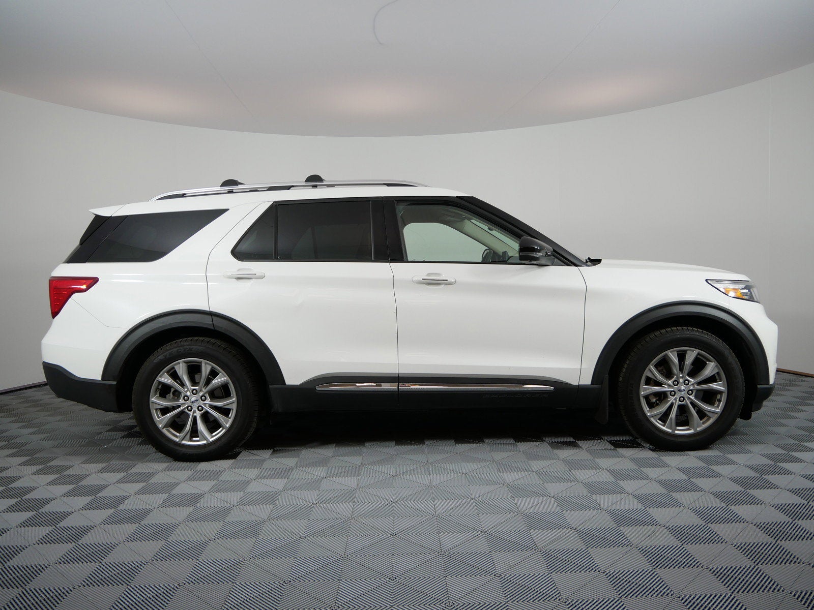 2023 Ford Explorer Limited *1-OWNER*