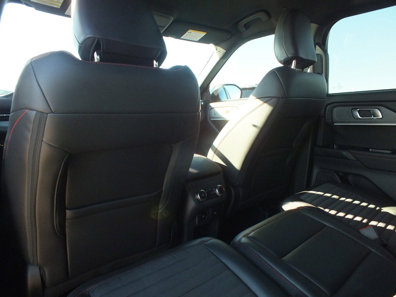 2025 Ford Explorer ST-Line 4WD *1-OWNER! ONLY 1K MILES!*