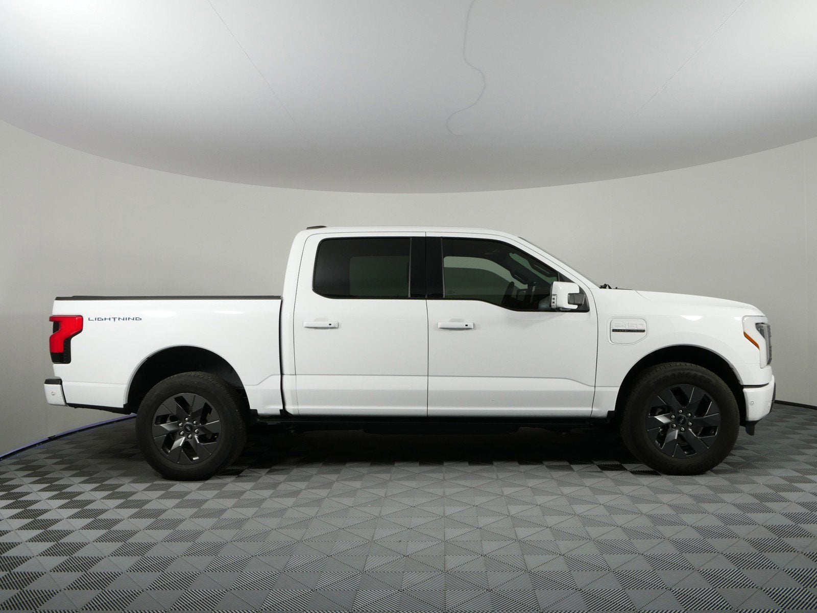 2023 Ford F-150 Lightning Lariat 4WD *1-OWNER*