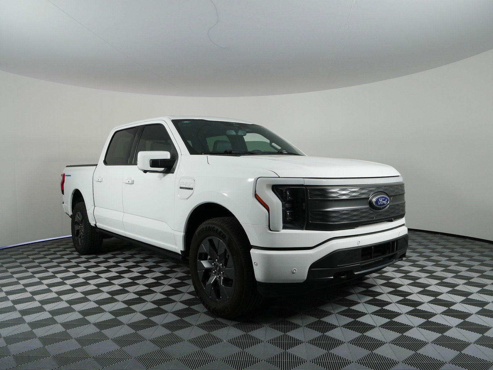 2023 Ford F-150 Lightning Lariat 4WD *1-OWNER*