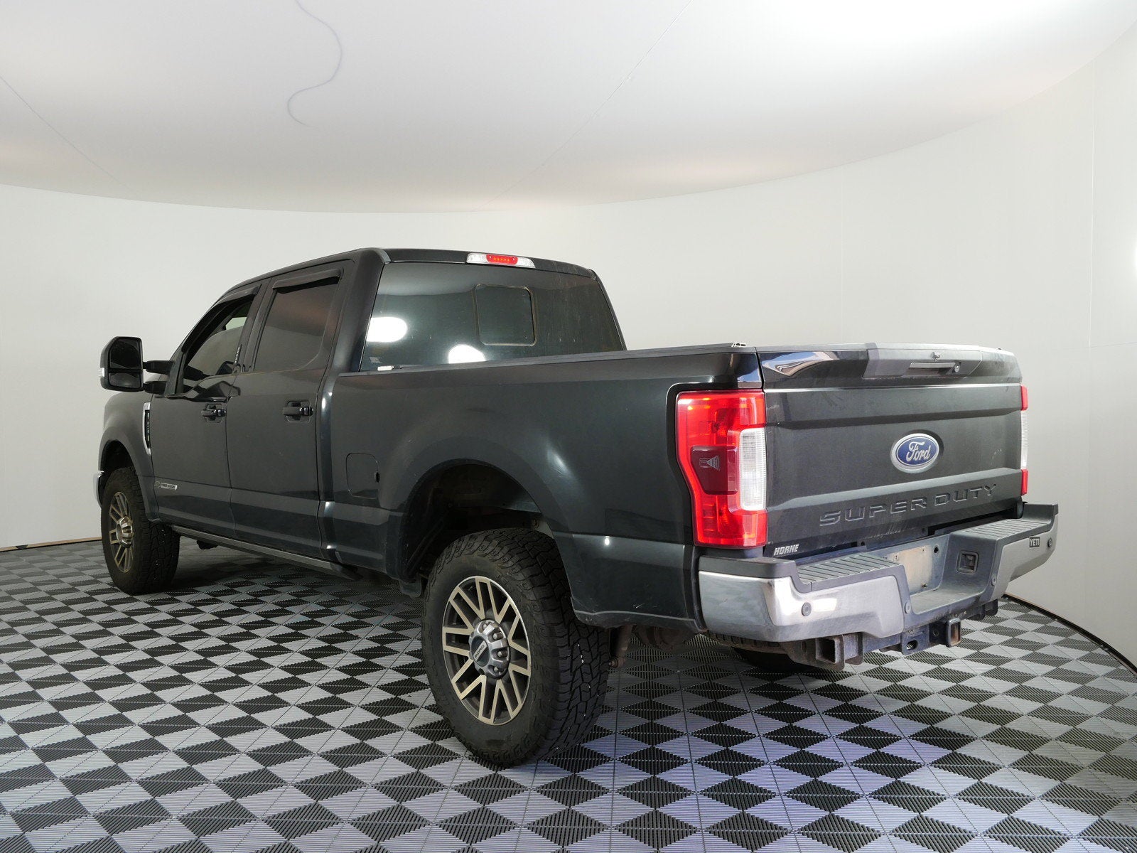 2018 Ford Super Duty F-250 SRW Lariat 4WD *CLEAN CARFAX! RUNS STRONG!*