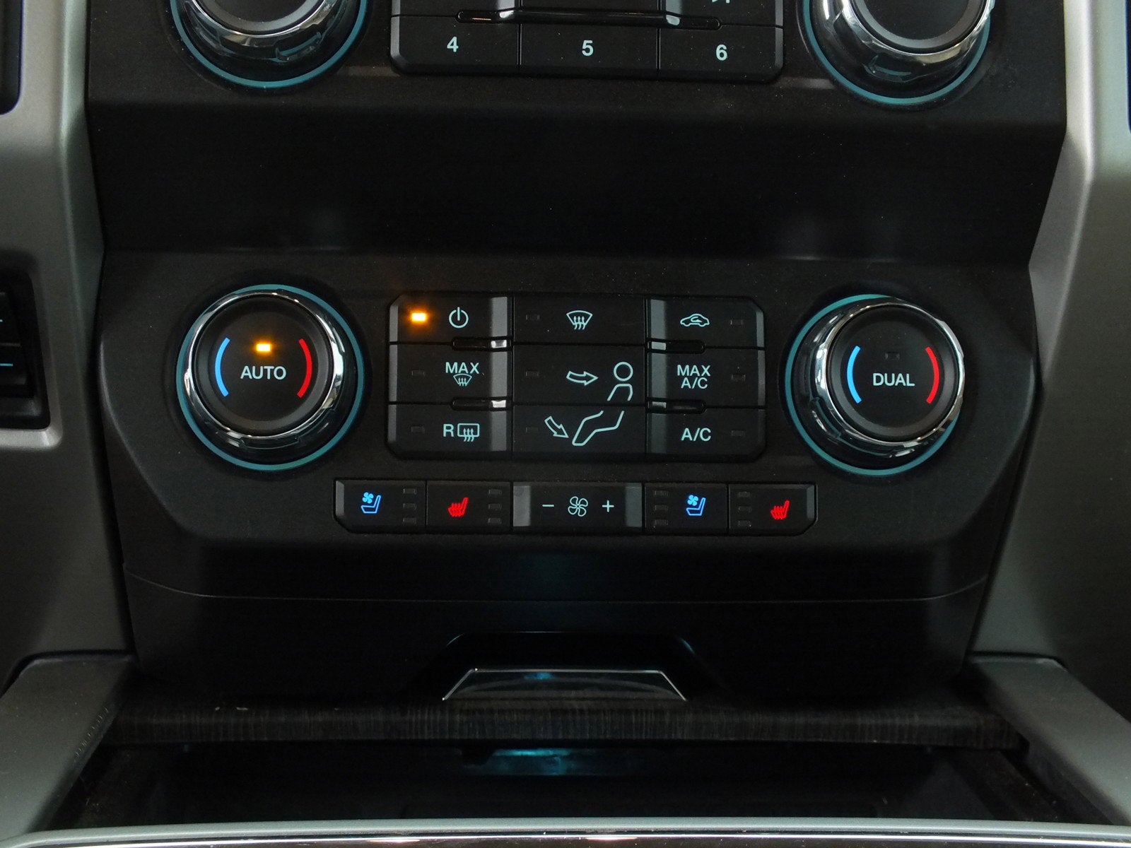 2020 Ford Super Duty F-250 SRW Lariat 4WD *1-OWNER*