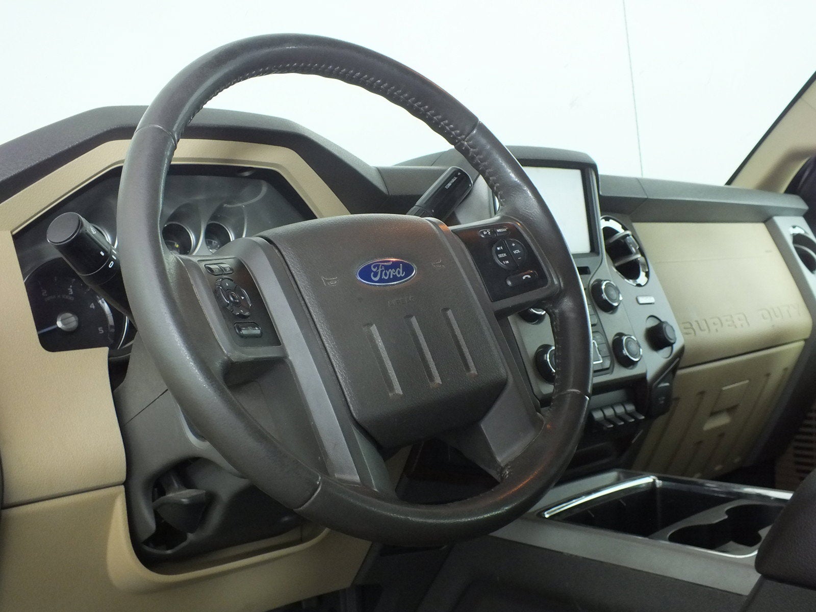 2015 Ford Super Duty F-350 SRW Lariat 4WD *CLEAN CARFAX! RUNS STRONG!*