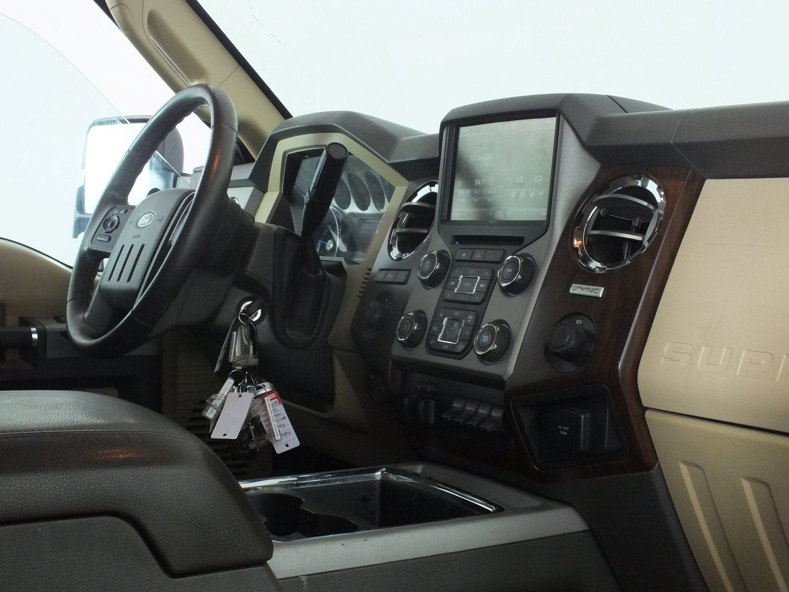 2015 Ford Super Duty F-350 SRW Lariat 4WD *CLEAN CARFAX! RUNS STRONG!*