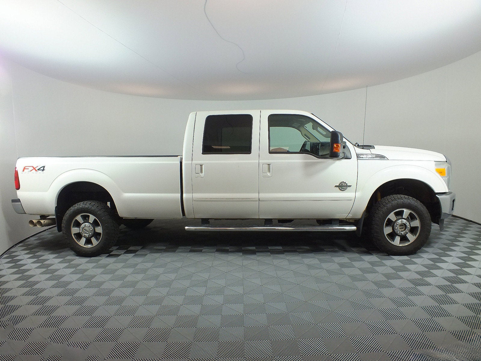 2015 Ford Super Duty F-350 SRW Lariat 4WD *CLEAN CARFAX! RUNS STRONG!*