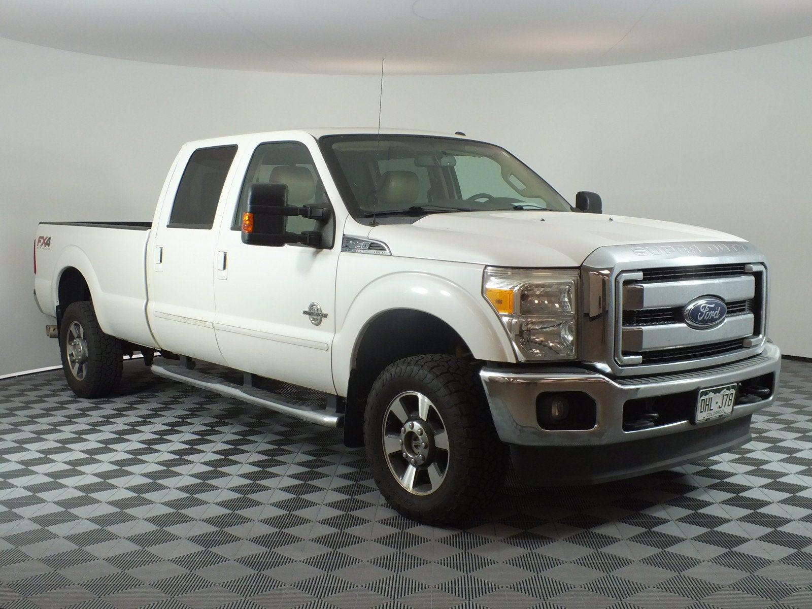 2015 Ford Super Duty F-350 SRW Lariat 4WD *CLEAN CARFAX! RUNS STRONG!*