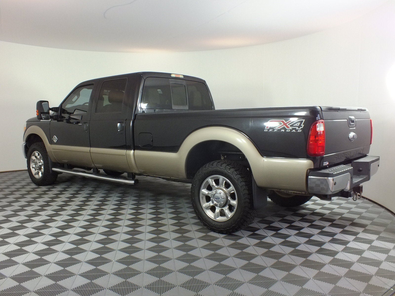 2014 Ford Super Duty F-350 SRW Lariat 4WD *CLEAN CARFAX! RUNS STRONG!*