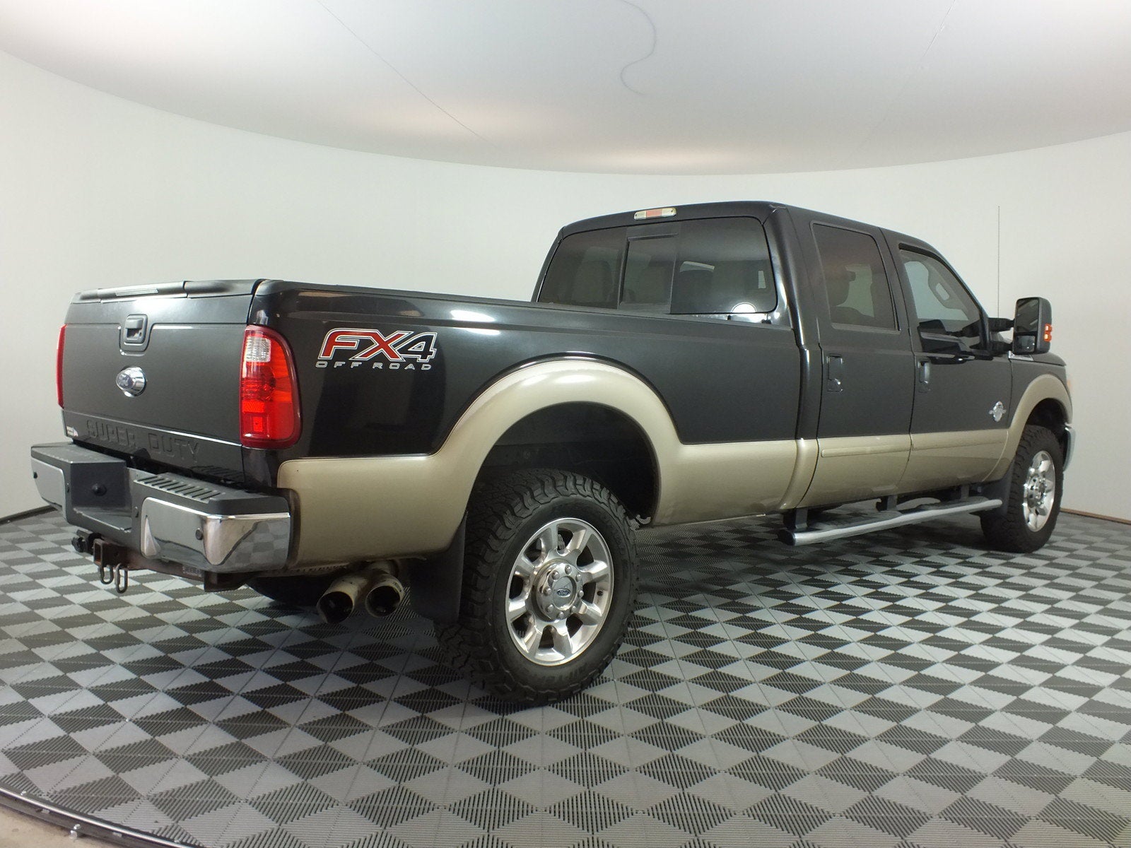 2014 Ford Super Duty F-350 SRW Lariat 4WD *CLEAN CARFAX! RUNS STRONG!*