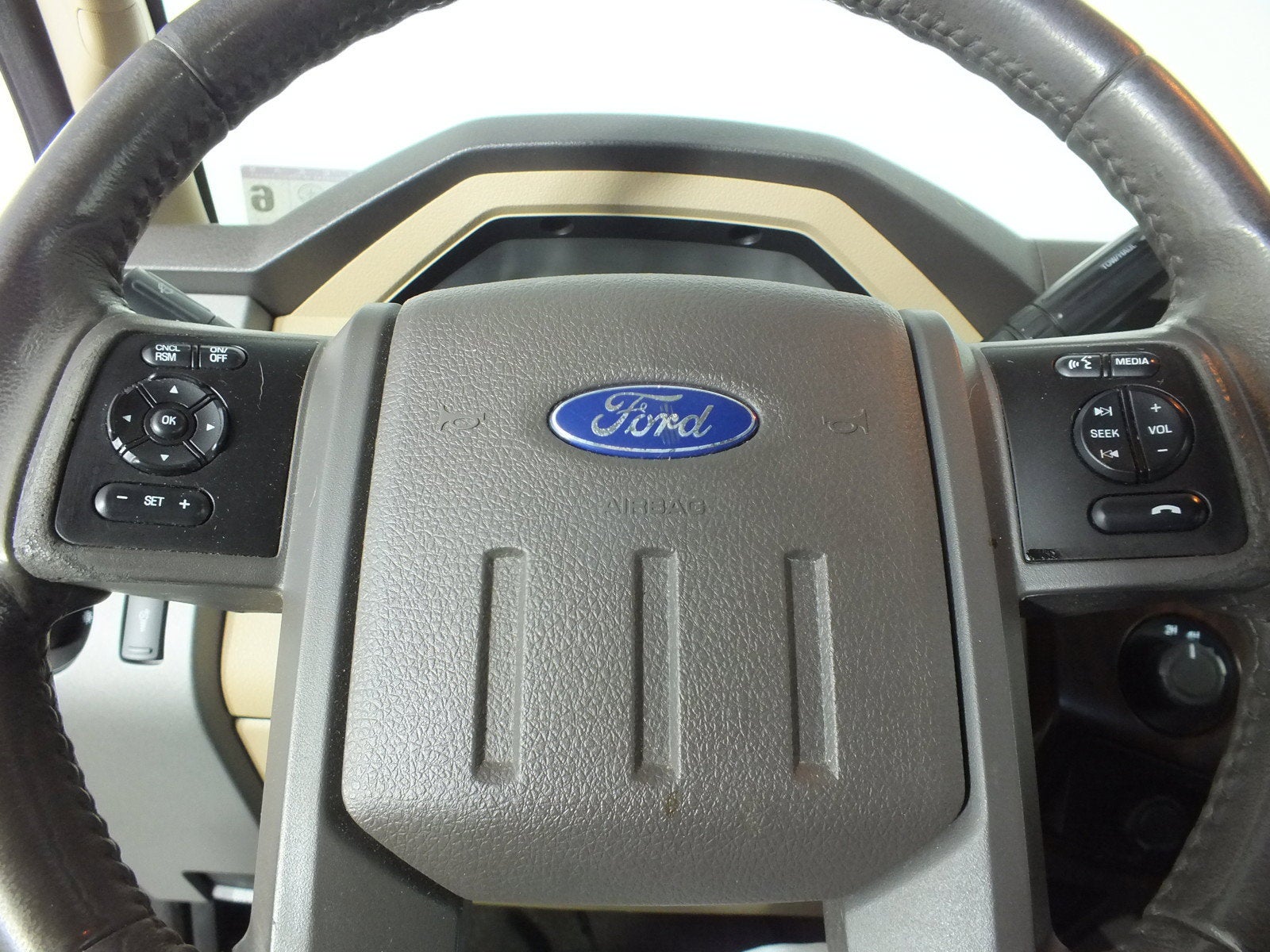 2014 Ford Super Duty F-350 DRW Lariat 4WD *1-OWNER!*