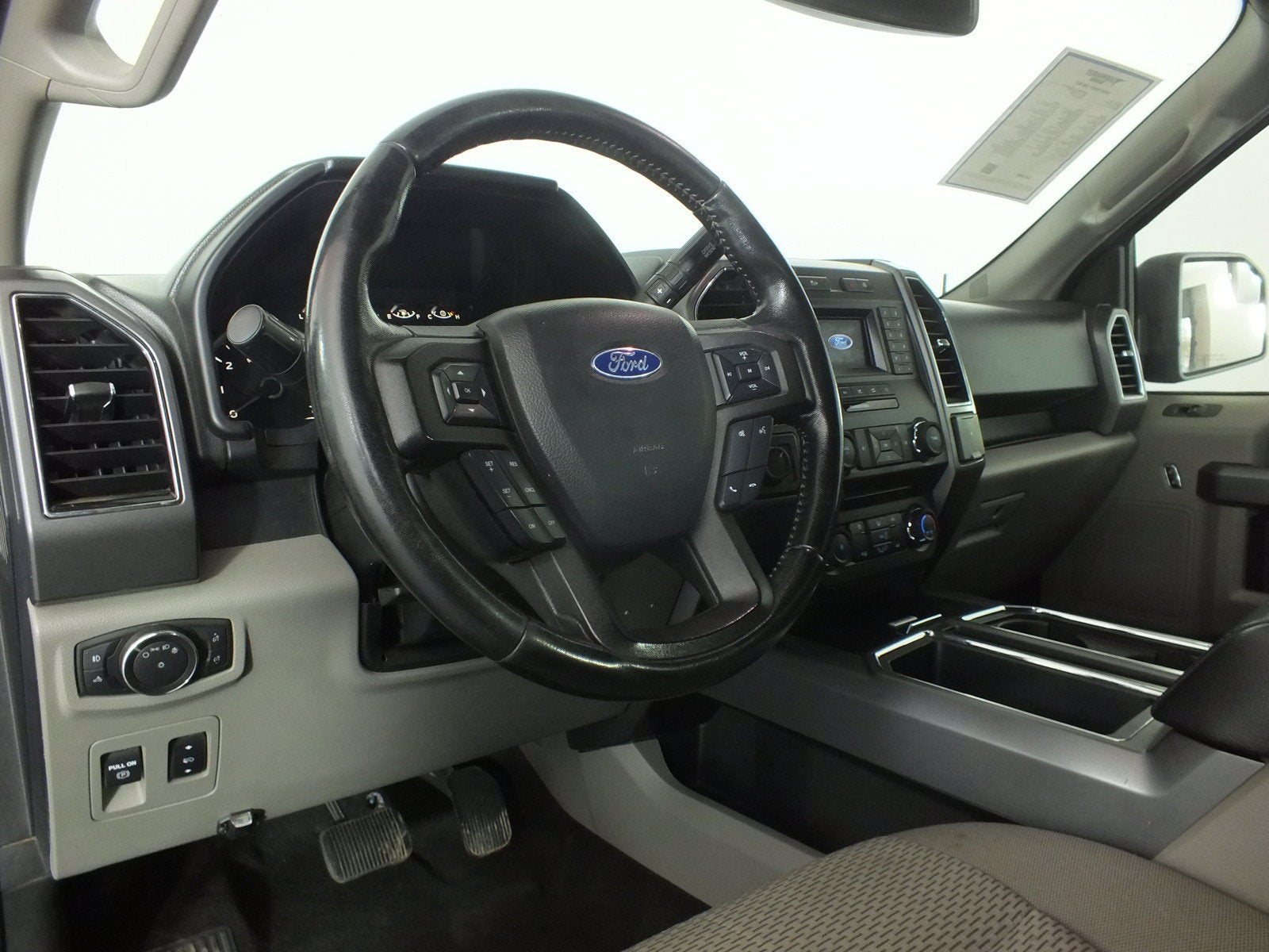 2018 Ford F-150 XLT 4WD *WELL MAINTAINED!*
