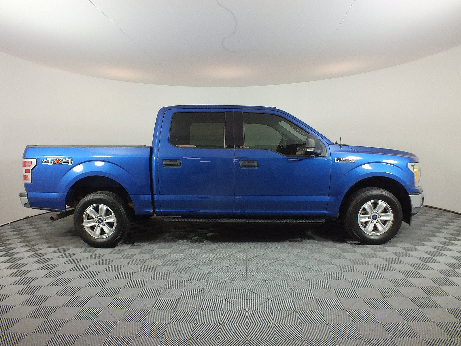 2018 Ford F-150 XLT 4WD *WELL MAINTAINED!*