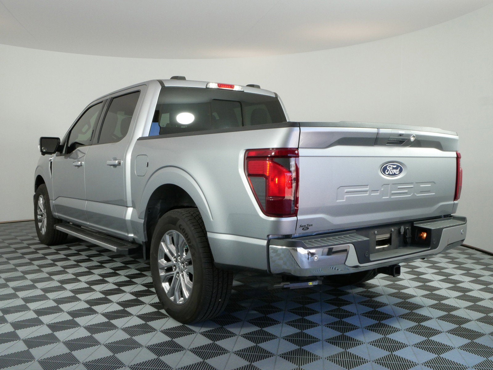 2024 Ford F-150 XLT *1-OWNER*