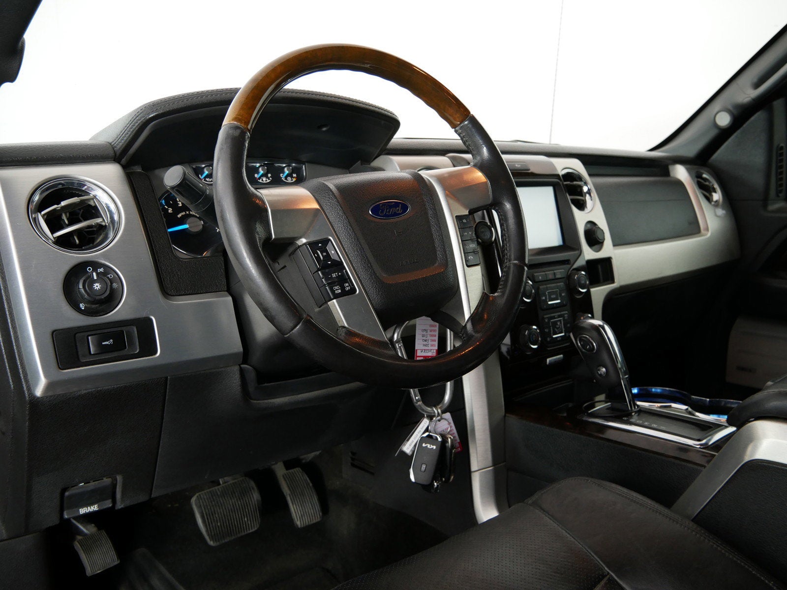 2014 Ford F-150 Platinum 4WD *RELIABLE DAILY DRIVER!*