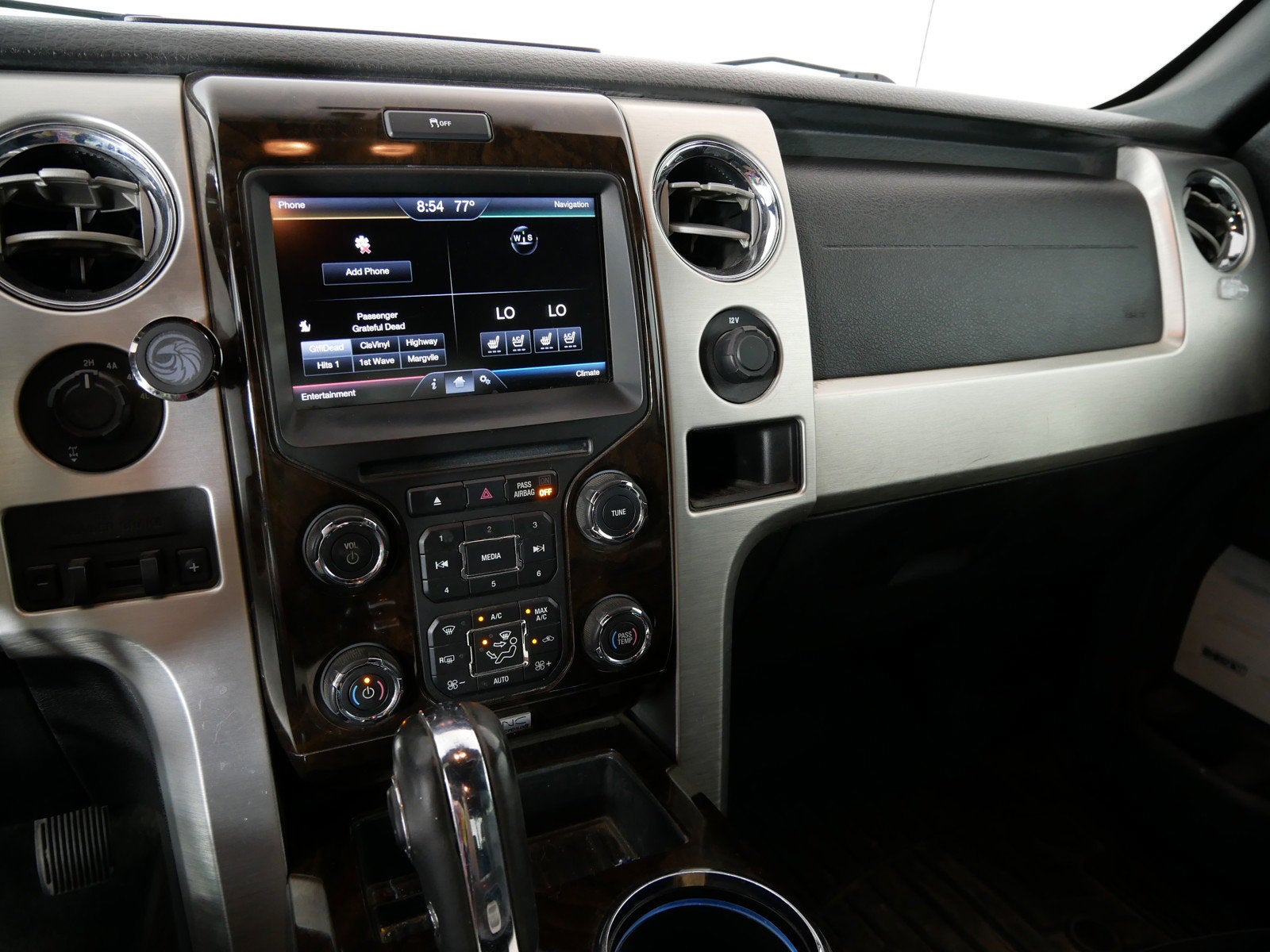 2014 Ford F-150 Platinum 4WD *RELIABLE DAILY DRIVER!*