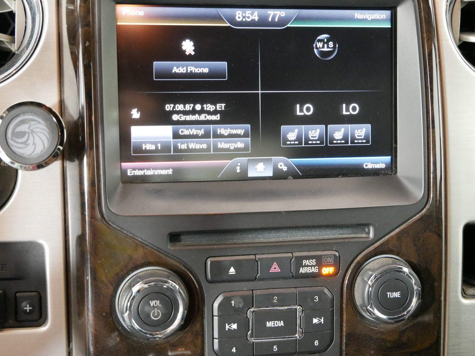 2014 Ford F-150 Platinum 4WD *RELIABLE DAILY DRIVER!*