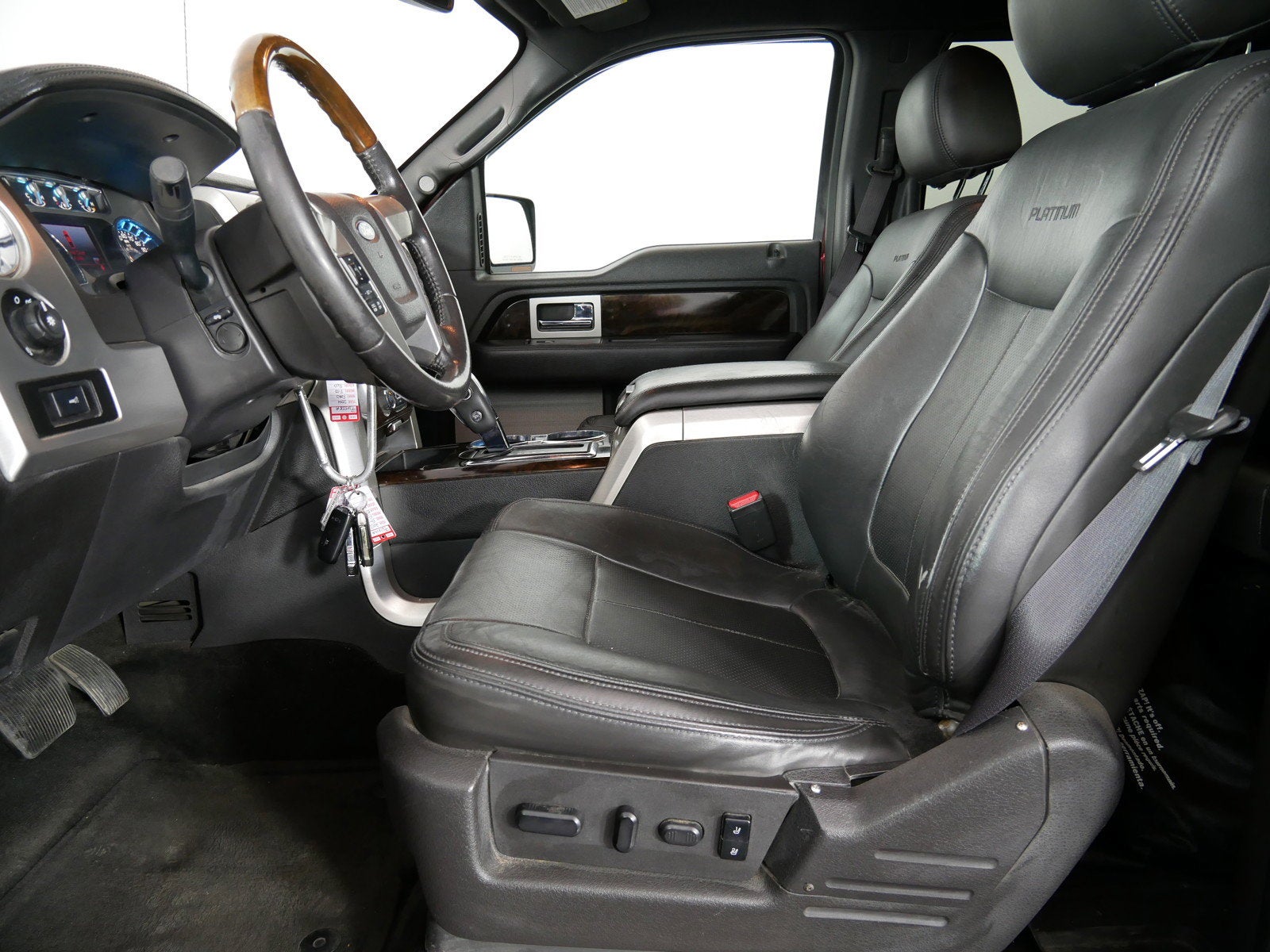 2014 Ford F-150 Platinum 4WD *RELIABLE DAILY DRIVER!*