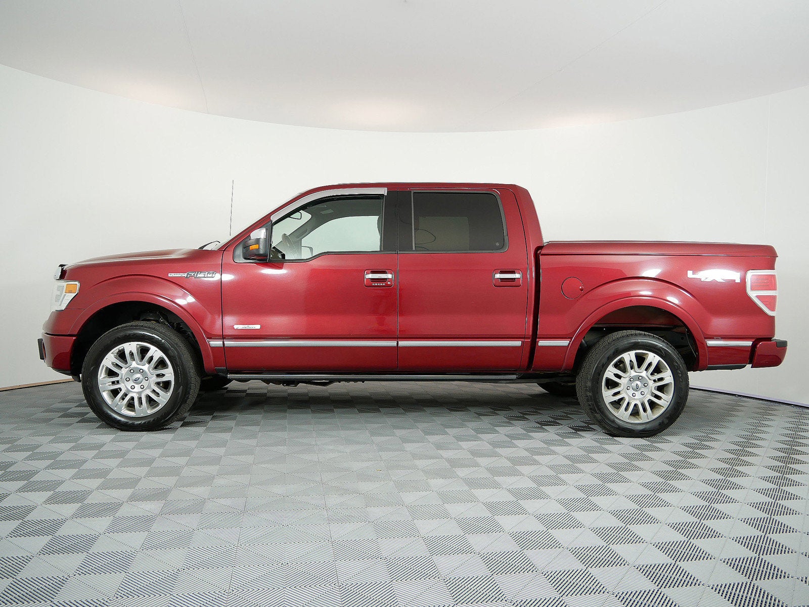 2014 Ford F-150 Platinum 4WD *RELIABLE DAILY DRIVER!*