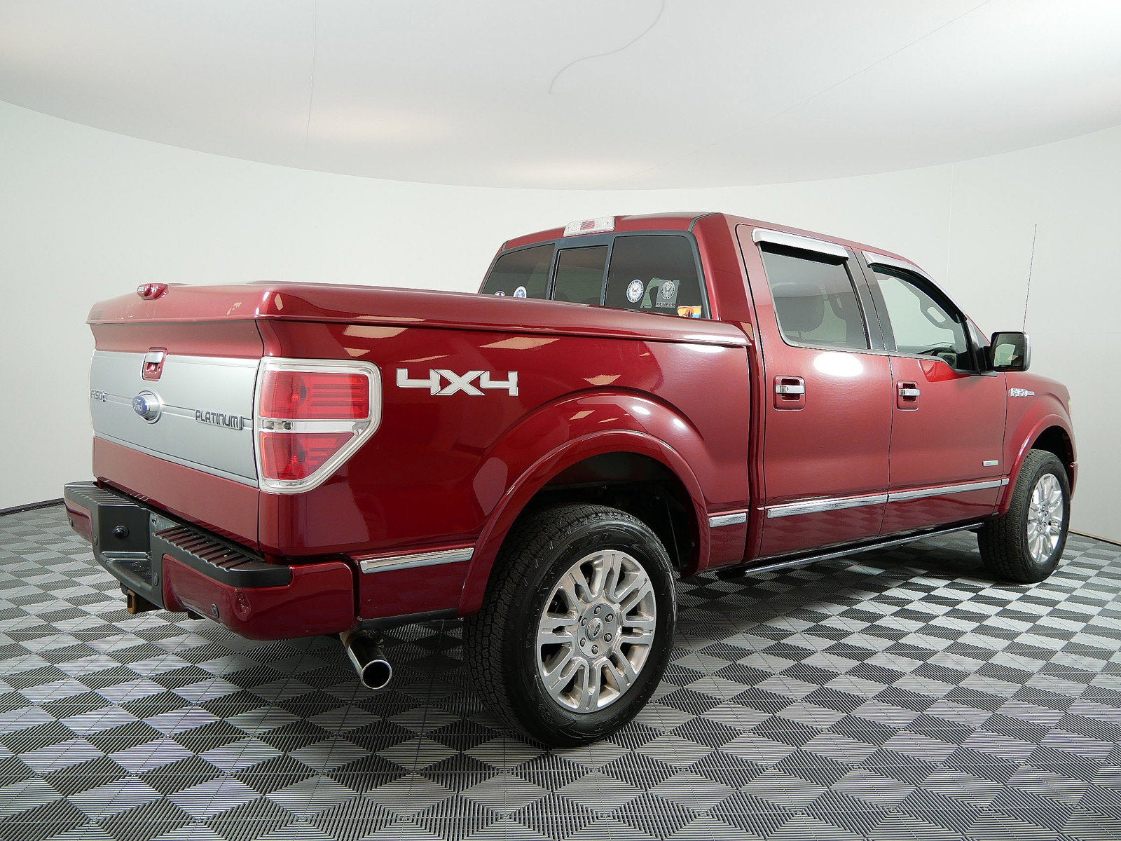 2014 Ford F-150 Platinum 4WD *RELIABLE DAILY DRIVER!*