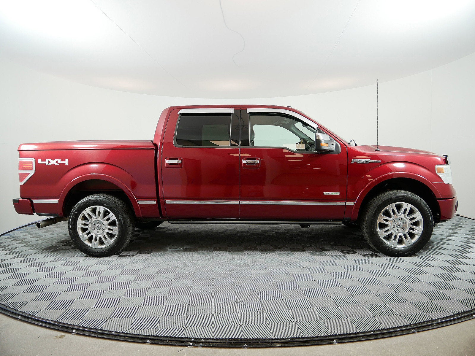 2014 Ford F-150 Platinum 4WD *RELIABLE DAILY DRIVER!*