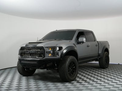 2017 Ford F-150 Raptor 4WD *LOOKS GREAT!*