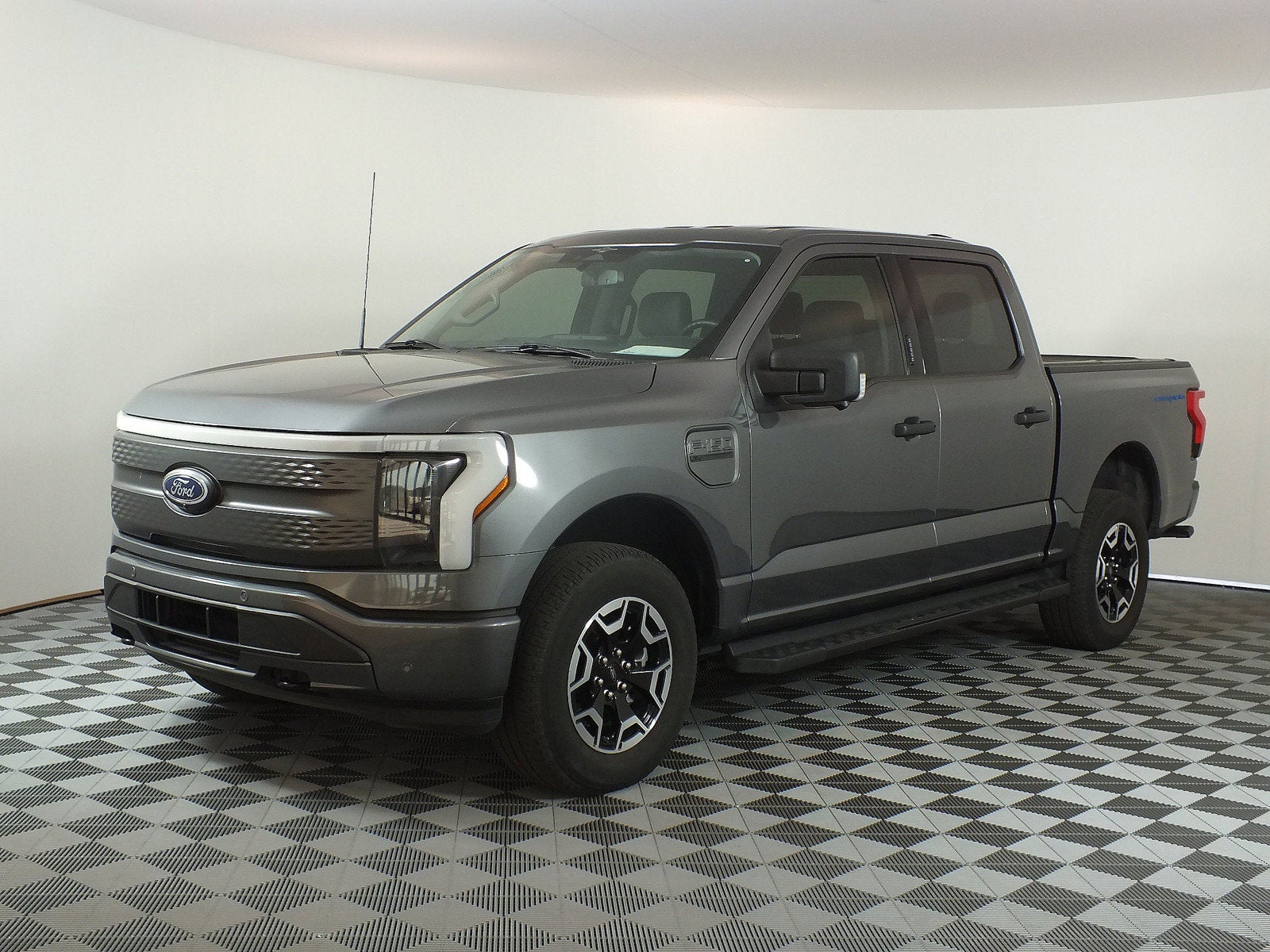 2023 Ford F-150 Lightning XLT 4WD *1-OWNER*