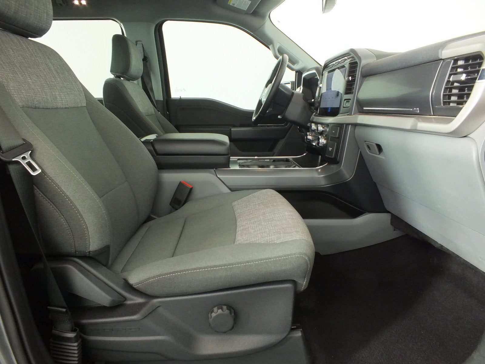 2023 Ford F-150 Lightning XLT 4WD *1-OWNER*