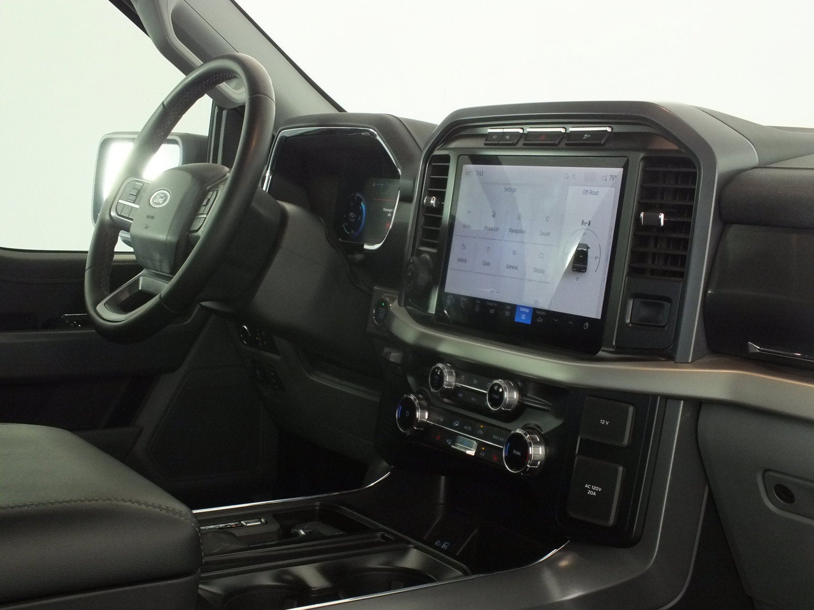 2023 Ford F-150 Lightning XLT 4WD *1-OWNER*