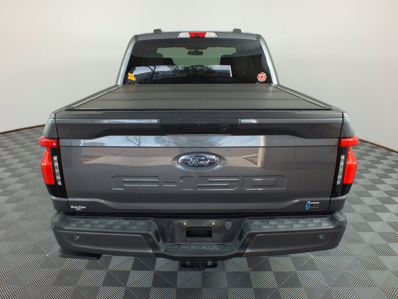2023 Ford F-150 Lightning XLT 4WD *1-OWNER*