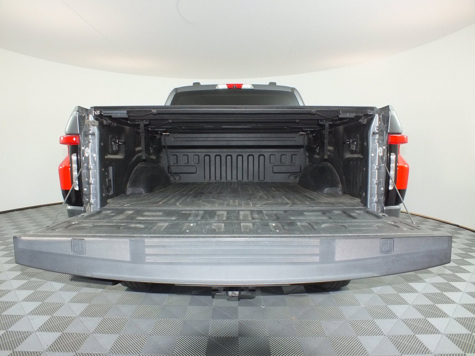 2023 Ford F-150 Lightning XLT 4WD *1-OWNER*
