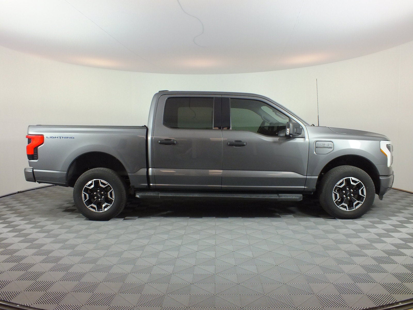 2023 Ford F-150 Lightning XLT 4WD *1-OWNER*