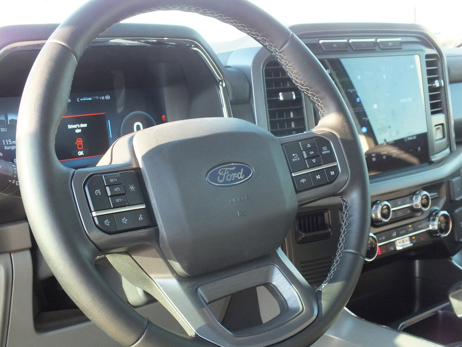 2024 Ford F-150 Lightning XLT 4WD ELECTRIC *1-OWNER! UNDER 10K MILES*