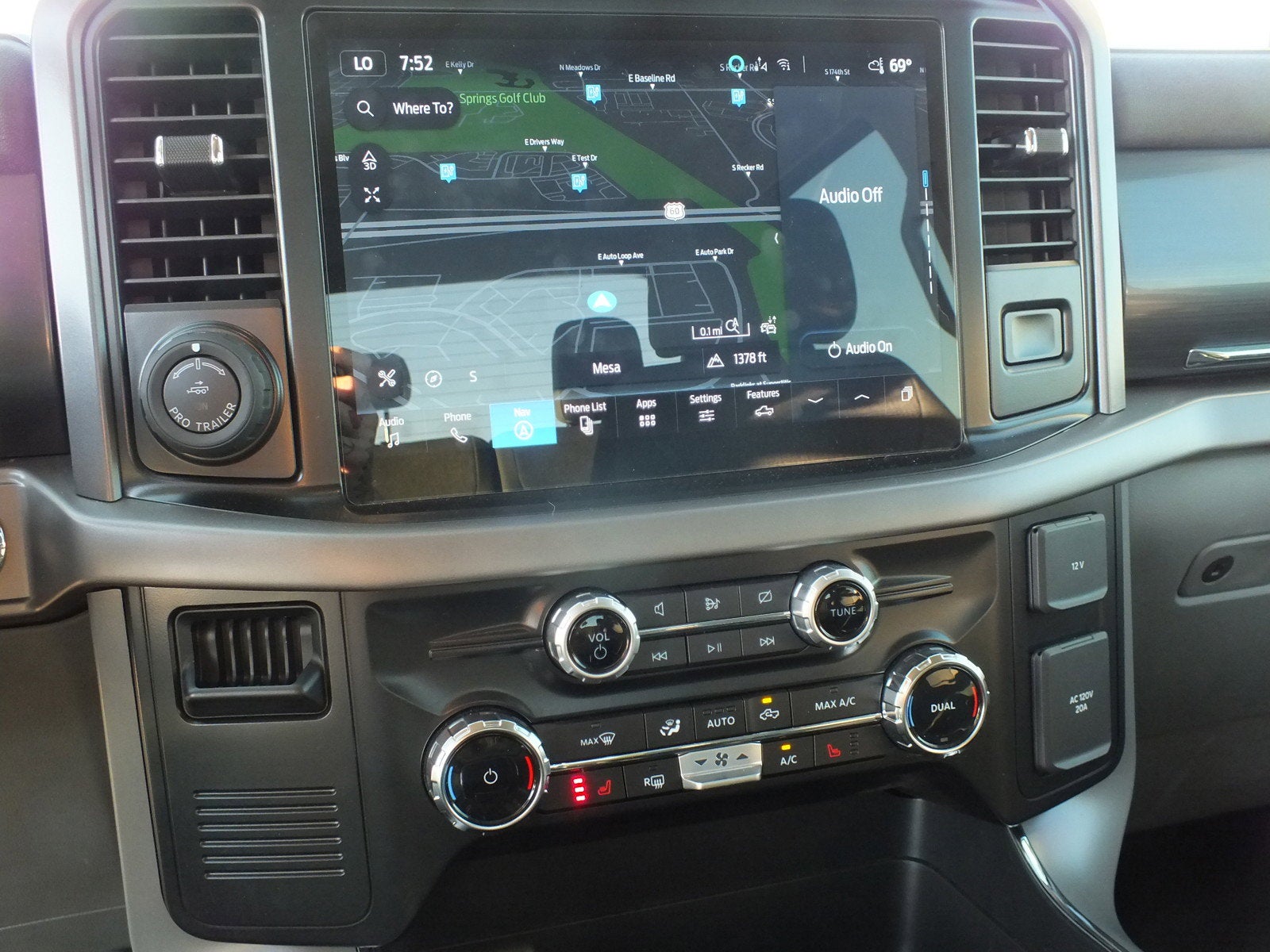 2024 Ford F-150 Lightning XLT 4WD ELECTRIC *1-OWNER! UNDER 10K MILES*