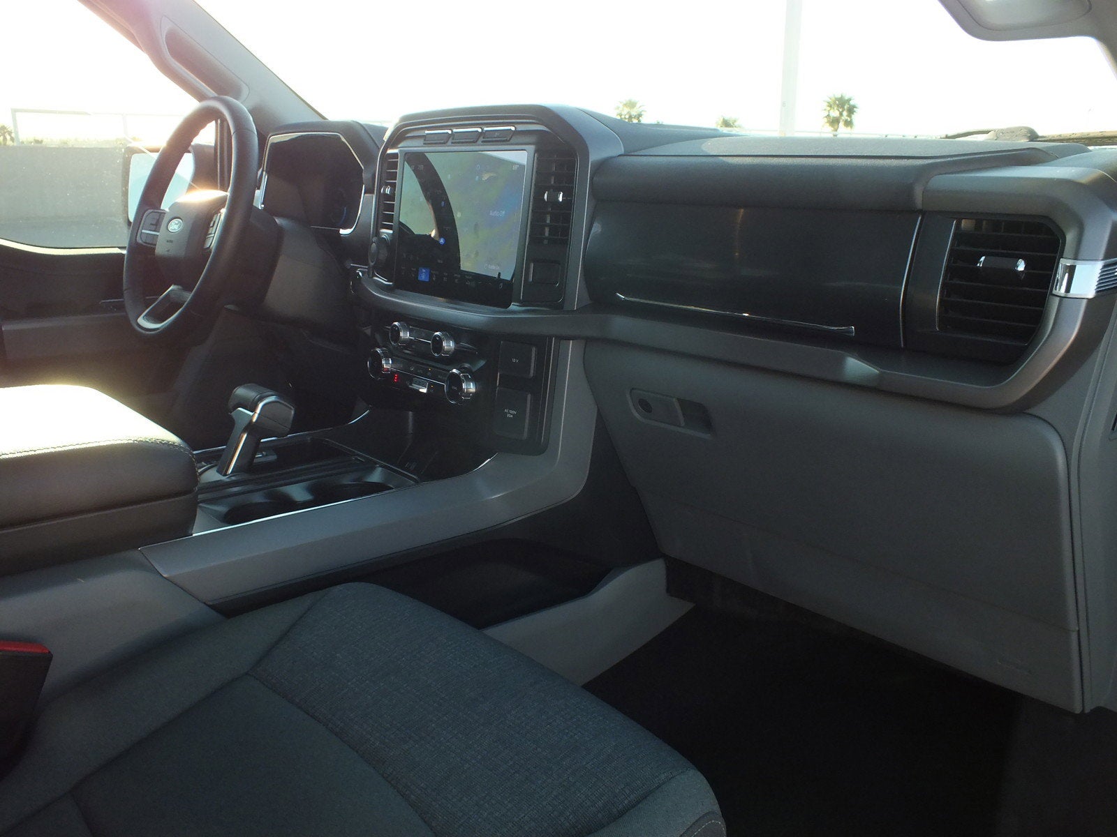 2024 Ford F-150 Lightning XLT 4WD ELECTRIC *1-OWNER! UNDER 10K MILES*