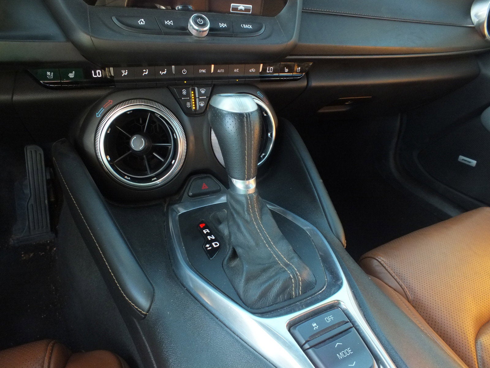 2016 Chevrolet Camaro 2LT *LOOKS GREAT!*